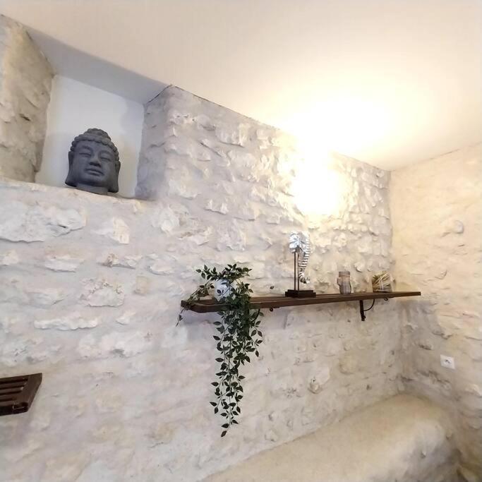 Gite Dans Une Ancienne Corps De Ferme D بروفين المظهر الخارجي الصورة